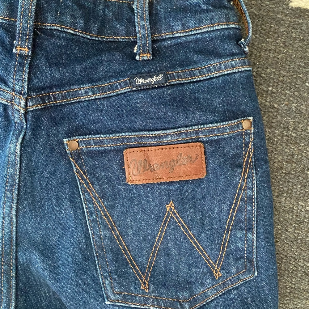 Wrangler Dark Blue Women's High Rise Bootcut Jeans with Contrast Stitching